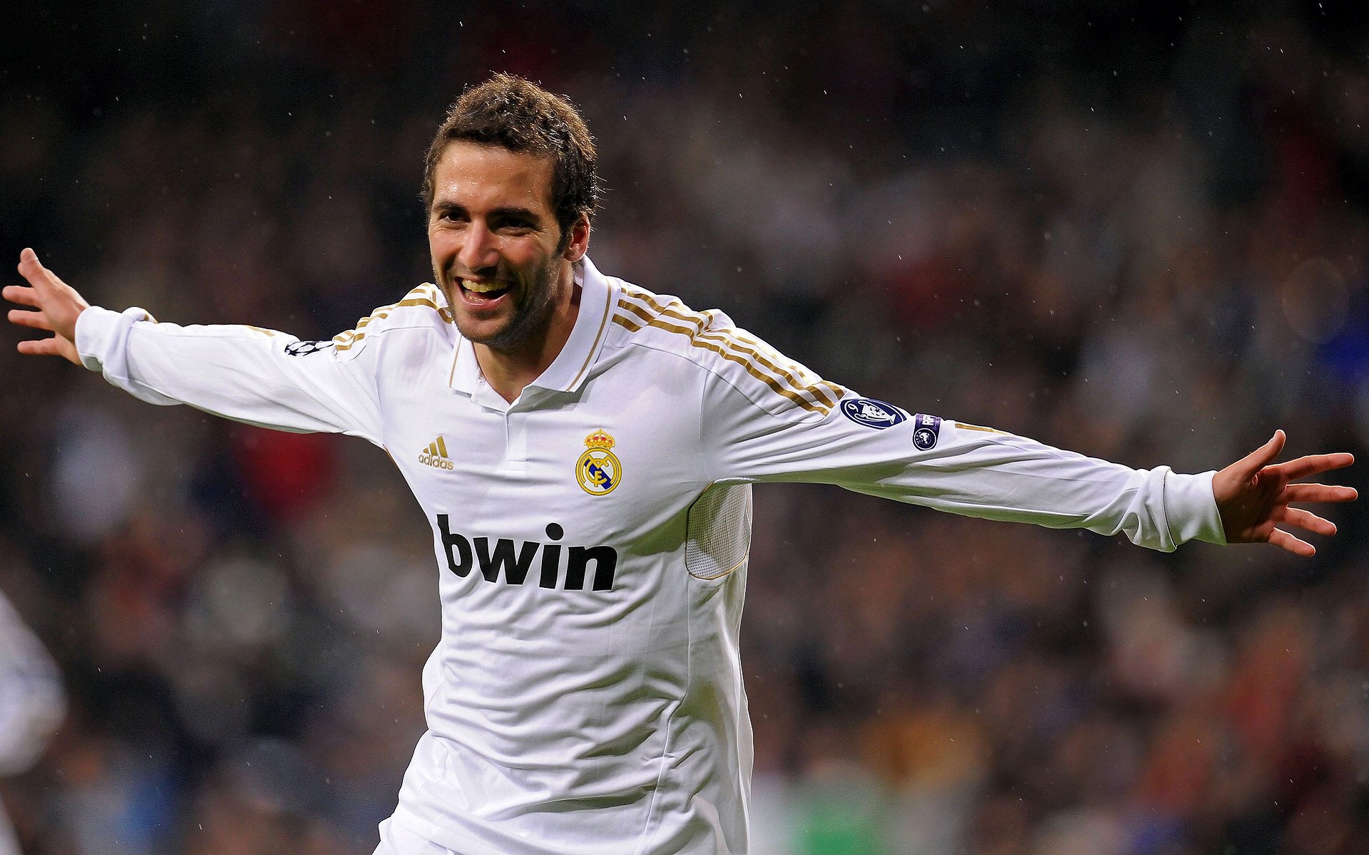 欧冠八强：热刺绝平曼城凭客场进球晋级 VAR判罚两次决定生死